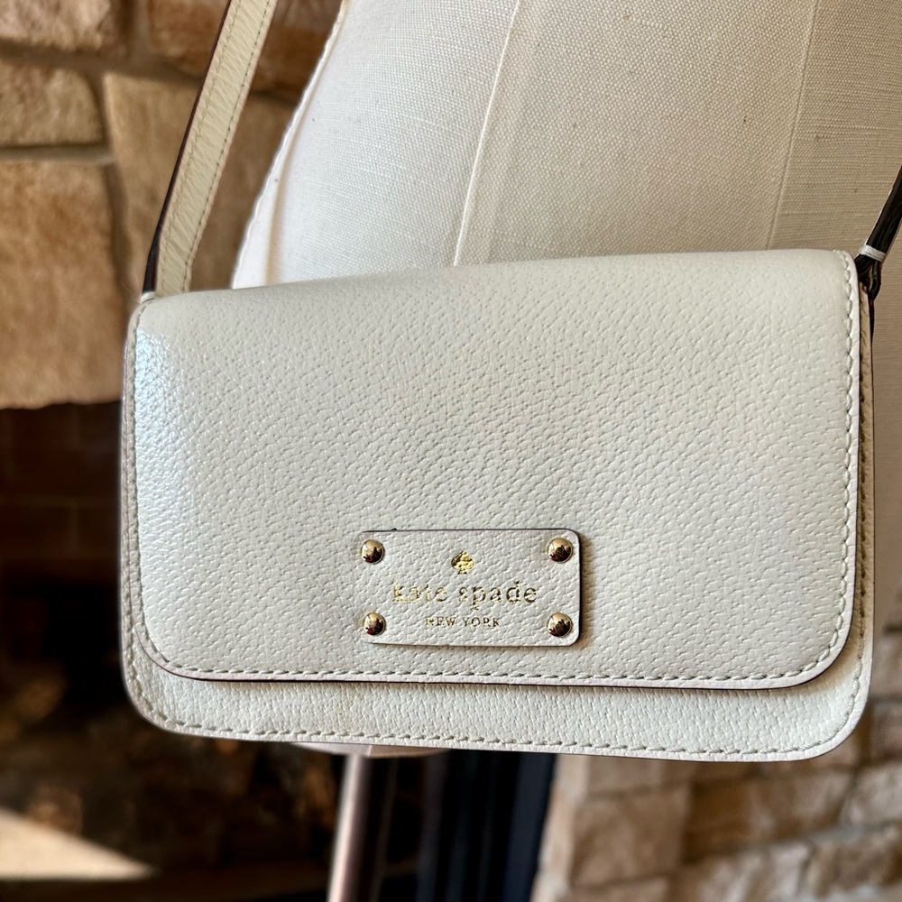 Kate Spade Cream Pebbled Leather Crossbody